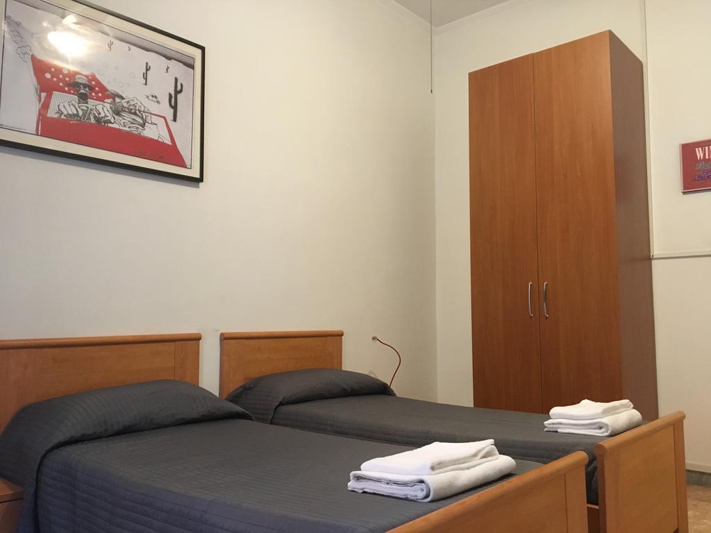 Delightful Apartment 100 Meters From The Colosseum Eksteriør billede